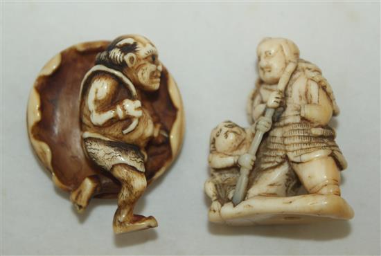 Two Japanese ivory netsuke, 19th century, 4cm